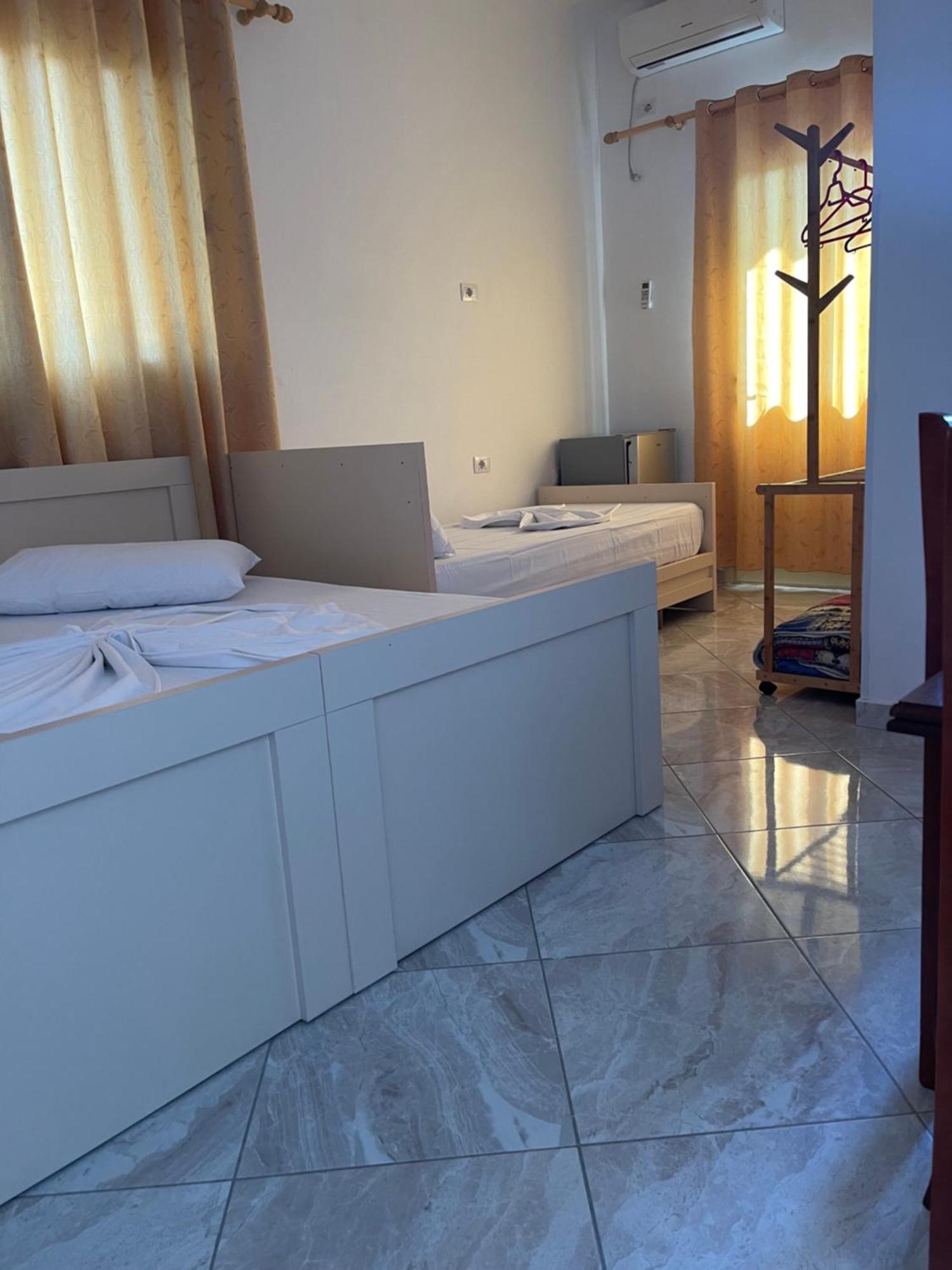 Kristeo Apartment Vlore Exterior photo
