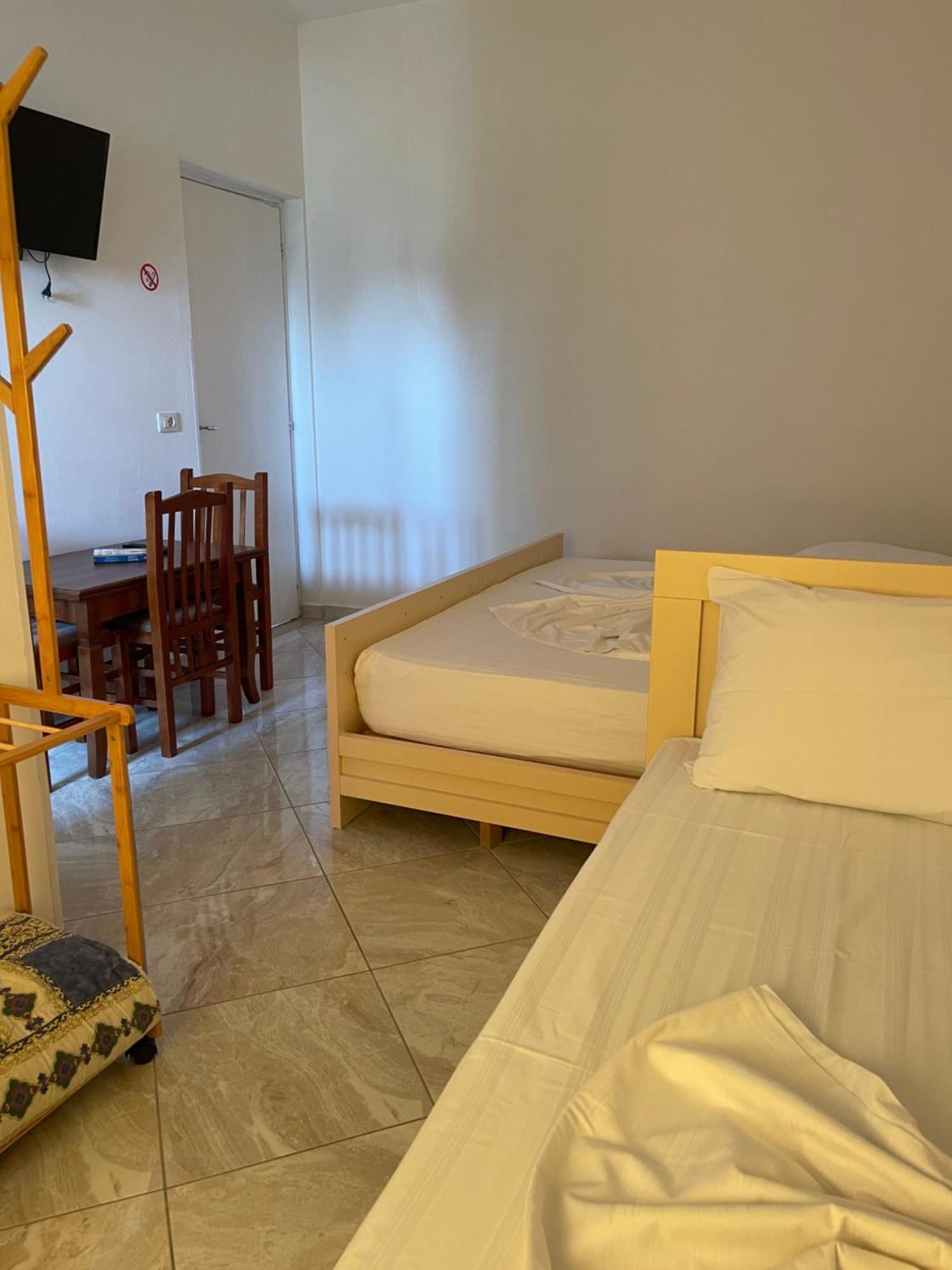Kristeo Apartment Vlore Exterior photo