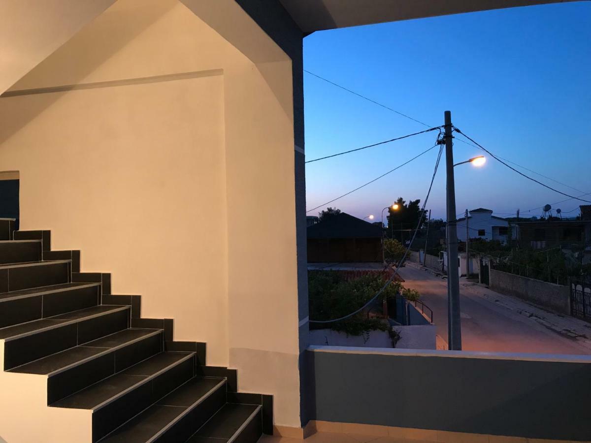 Kristeo Apartment Vlore Exterior photo