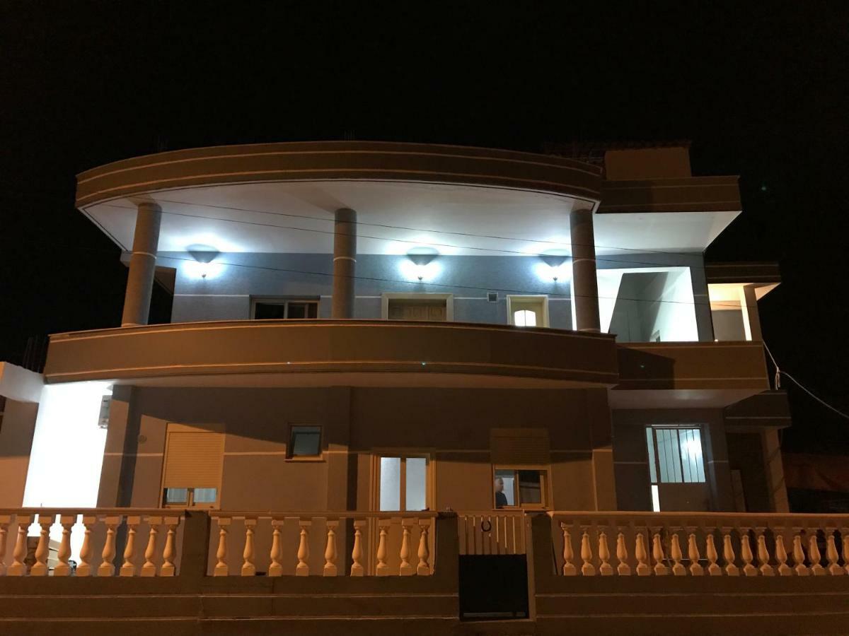 Kristeo Apartment Vlore Exterior photo
